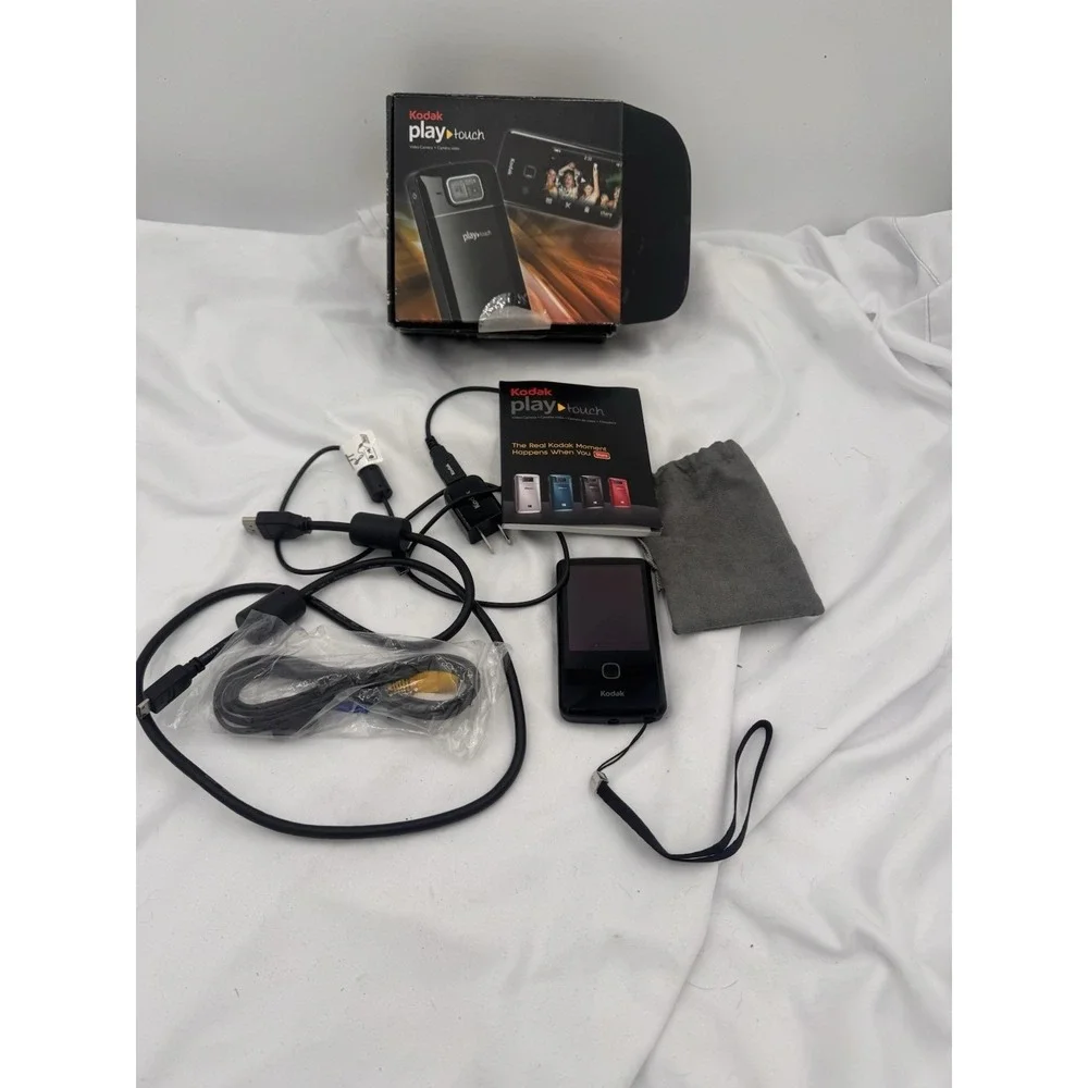KODAK Play Touch Zi10 HD Video & Still Digital‎ Camera BLUE-PREOWNED/TESTED